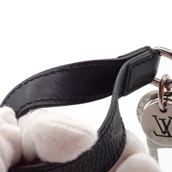 LOUIS VUITTON Porte Cles Dragonne Key Chain Monogram Eclipse - Picture 3 of 9